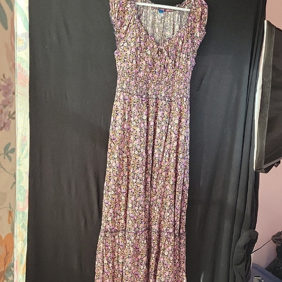 Old Navy Pink and Purple Floral Dress - Picture 3 of 6